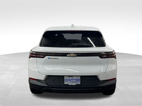New 2026 Chevrolet Equinox EV LT image 3