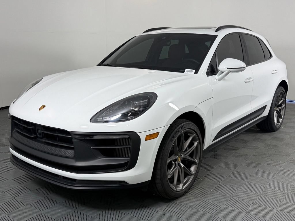 Certified 2025 Porsche Macan GTS AWD/4WD image 1