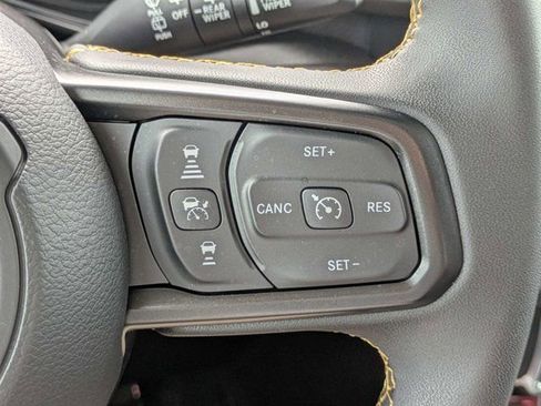 Used 2024 Jeep Wrangler Unlimited Sport AWD/4WD image 27