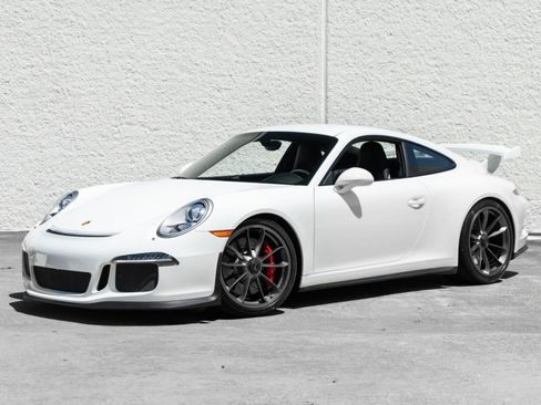 Used 2015 Porsche 911 GT3 RWD image 1