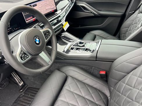 New 2026 BMW X6 xDrive40i w/ Executive Package image 4