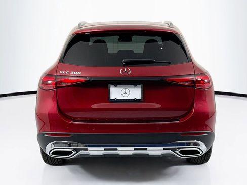 Certified 2025 Mercedes-Benz GLC 300 image 6