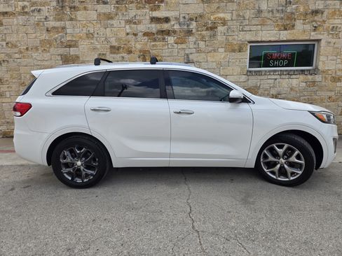 Used 2016 Kia Sorento SX FWD image 19