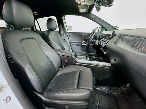 Used 2025 Mercedes-Benz GLA 250 GLA 250 image 8