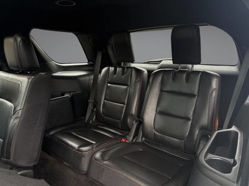 Used 2018 Ford Explorer Sport image 37
