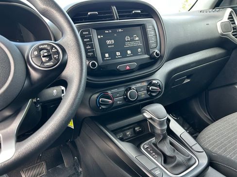 Used 2021 Kia Soul S FWD image 20
