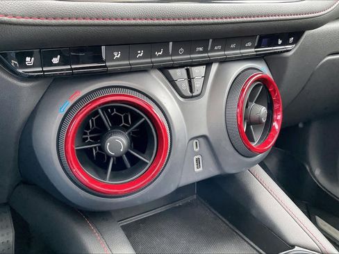 Used 2021 Chevrolet Blazer RS w/ Enhanced Convenience Package image 33