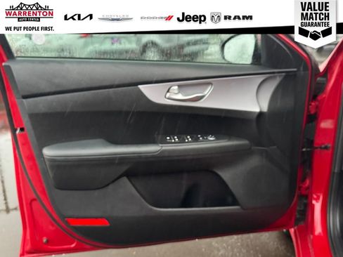 Certified 2024 Kia Forte LXS w/ LXS Technology Package image 17