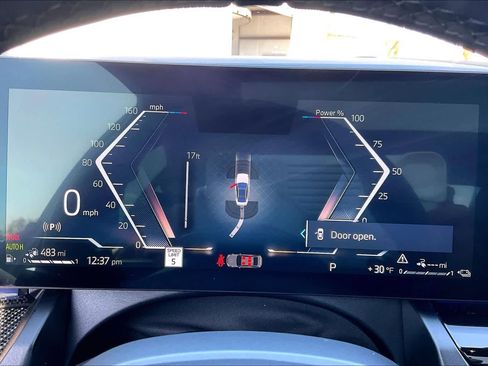 Used 2026 BMW 550e xDrive w/ Premium Package image 19