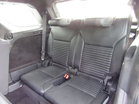 Used 2023 Land Rover Discovery S R-Dynamic AWD/4WD image 18