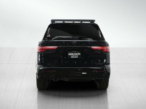 Used 2025 Toyota Sequoia Platinum image 4