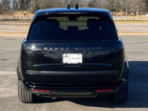 Used 2025 Land Rover Range Rover SE image 6