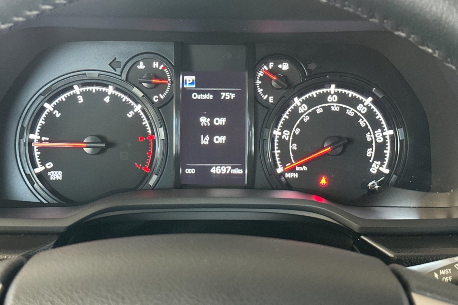 Used 2024 Toyota 4Runner SR5 Premium w/ Moonroof Package AWD/4WD image 25