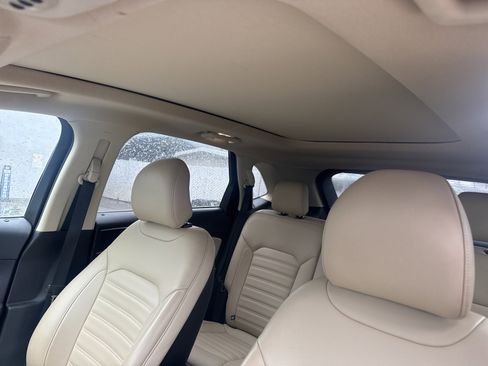 Used 2019 Ford Edge SEL w/ Equipment Group 201A image 15