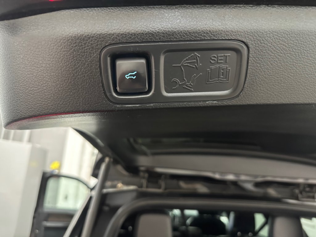 Used 2021 Ford Expedition Limited AWD/4WD image 39