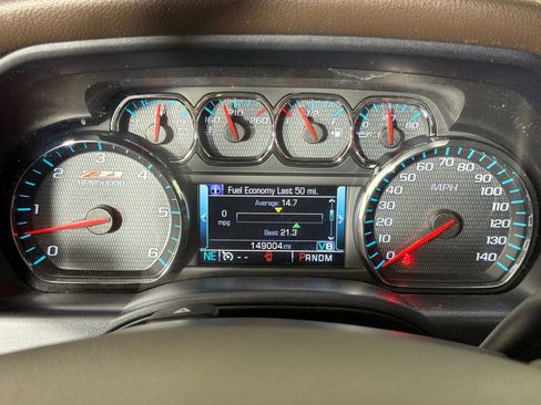 Used 2016 Chevrolet Silverado 1500 LTZ Z71 w/ LTZ Plus Package AWD/4WD image 27