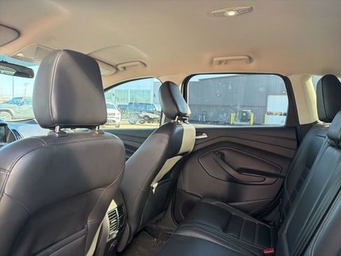 Used 2019 Ford Escape SEL image 25