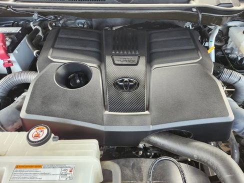Used 2023 Toyota Tundra Limited AWD/4WD image 26