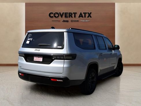 New 2026 Jeep Grand Wagoneer L Limited AWD/4WD image 5