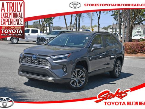 Used 2024 Toyota RAV4 Limited image 1
