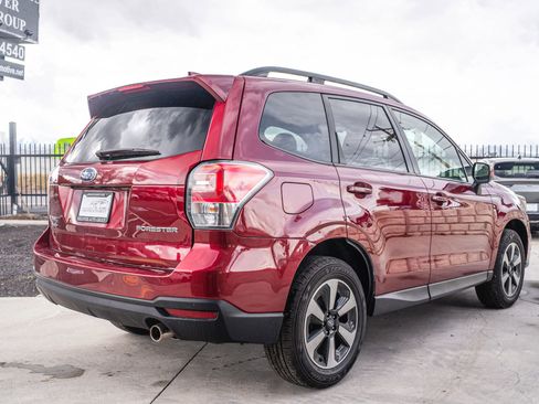 Used 2018 Subaru Forester 2.5i Premium AWD/4WD image 6