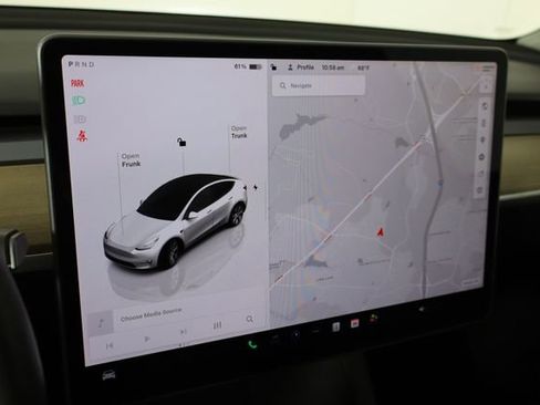 Used 2023 Tesla Model Y Long Range AWD/4WD image 35