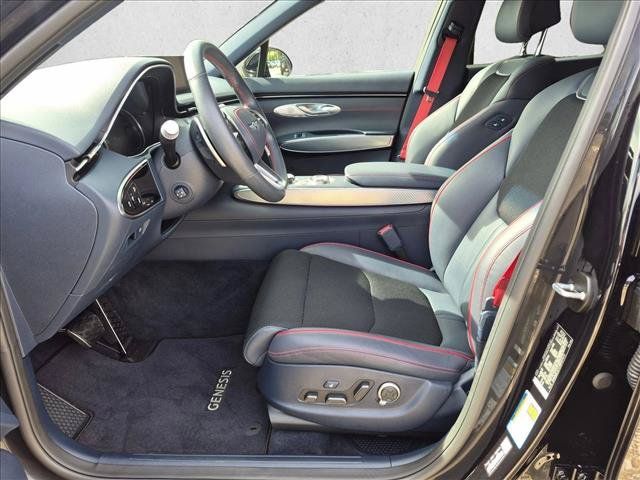 Used 2024 Genesis GV70 3.5T Sport AWD/4WD image 15