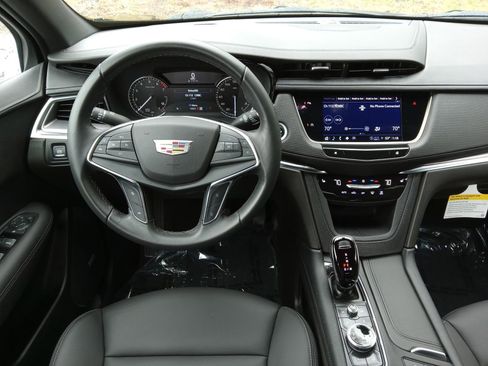 Used 2023 Cadillac XT5 Luxury AWD/4WD image 12