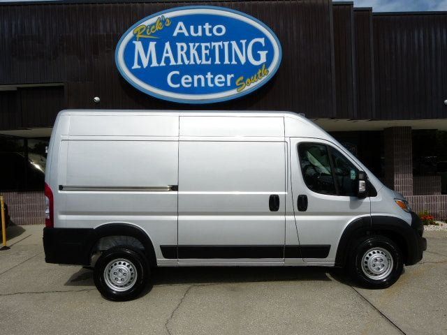Used 2026 RAM ProMaster 1500 w/ Safety Group FWD image 4