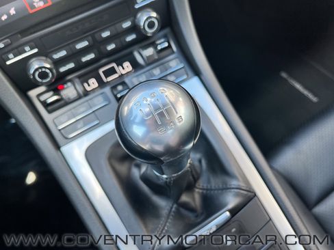 Used 2018 Porsche 718 Cayman RWD image 22