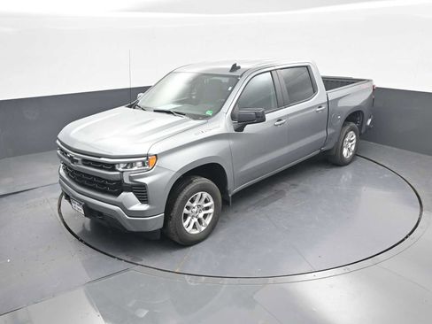 Used 2026 Chevrolet Silverado 1500 RST AWD/4WD image 28