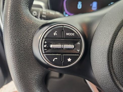 Used 2024 Kia Soul LX w/ Option Group 015 FWD image 28