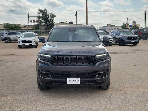 Used 2024 Jeep Wagoneer Series II AWD/4WD image 3
