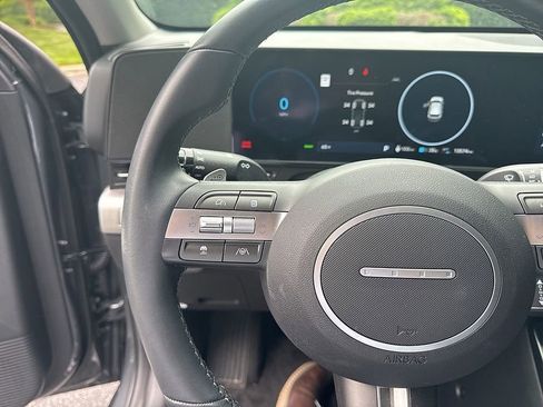 Used 2024 Hyundai Kona SEL FWD image 14