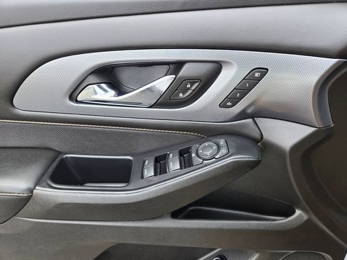 Used 2021 Chevrolet Traverse Premier w/ Redline Edition image 19