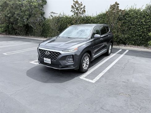 Used 2020 Hyundai Santa Fe SEL FWD image 7
