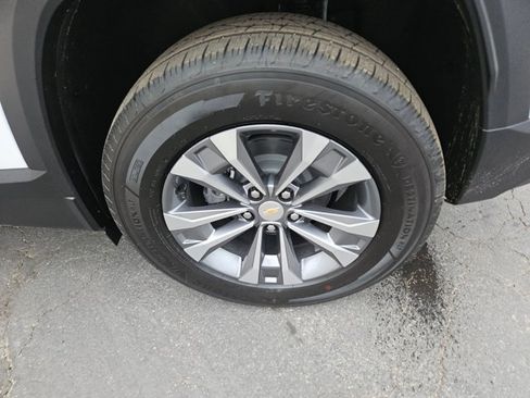 New 2026 Chevrolet Equinox LT w/ Safety and Technology Package FWD image 10