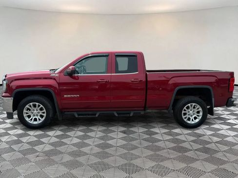 Used 2018 GMC Sierra 1500 SLE w/ SLE Value Package AWD/4WD image 4