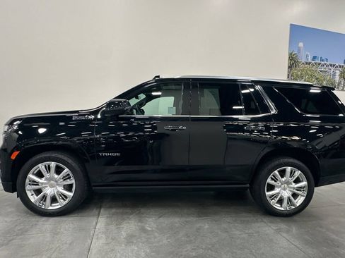 Used 2021 Chevrolet Tahoe High Country w/ Premium Package RWD image 7