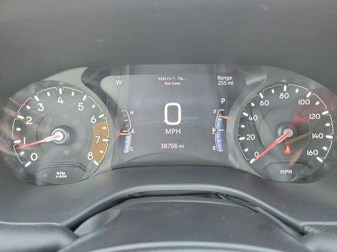Used 2025 Jeep Compass Trailhawk AWD/4WD image 20