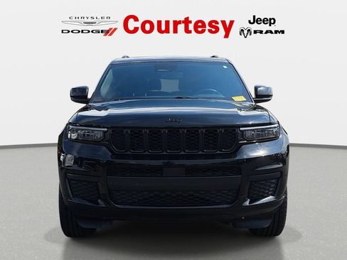 Certified 2023 Jeep Grand Cherokee L Altitude AWD/4WD image 9