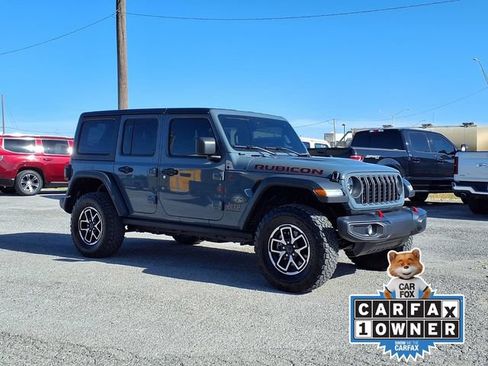 Certified 2025 Jeep Wrangler Unlimited Rubicon w/ Convenience Group AWD/4WD image 24