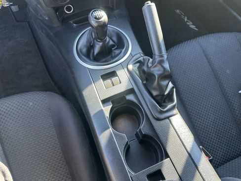 Used 2008 MAZDA MX-5 Miata Touring image 18