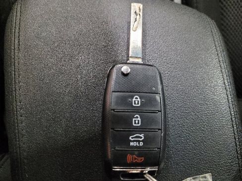 Used 2019 Kia Optima LX FWD image 32