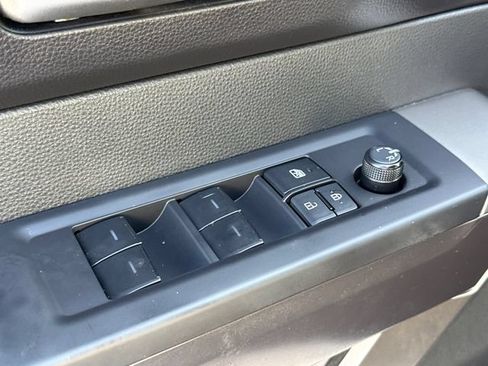 Used 2025 Toyota Tundra SR5 AWD/4WD image 20