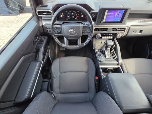 Certified 2025 Toyota Tacoma SR5 AWD/4WD image 6