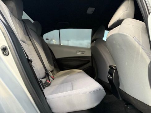 Used 2024 Toyota Corolla SE w/ SE Package image 18