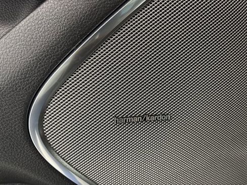 New 2026 RAM 1500 Laramie AWD/4WD image 16