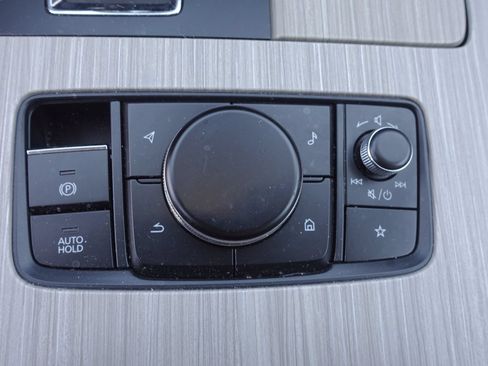 Certified 2024 MAZDA CX-90 Plug-In Hybrid w/ Preferred AWD/4WD image 23
