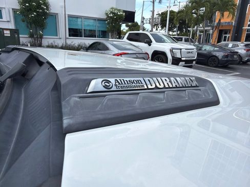 Used 2022 Chevrolet Silverado 3500 LTZ AWD/4WD image 11